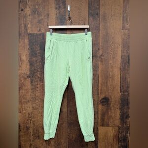 Alo yoga green joggers large EUC